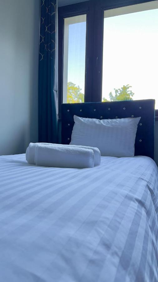 Aparthotel W Dolinie Stawow Zator By Housine Las Екстер'єр фото