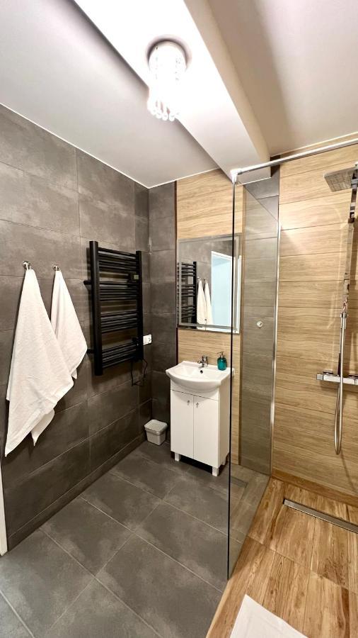 Aparthotel W Dolinie Stawow Zator By Housine Las Екстер'єр фото