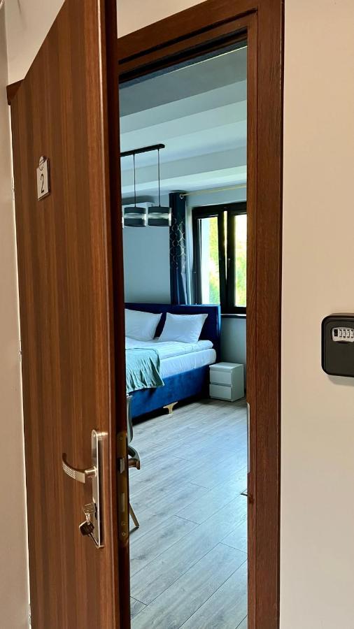 Aparthotel W Dolinie Stawow Zator By Housine Las Екстер'єр фото