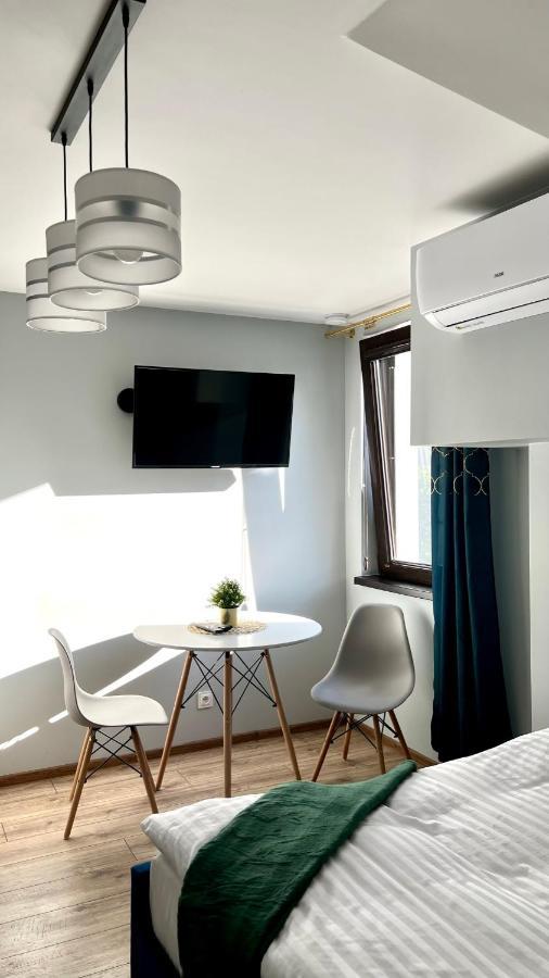 Aparthotel W Dolinie Stawow Zator By Housine Las Екстер'єр фото