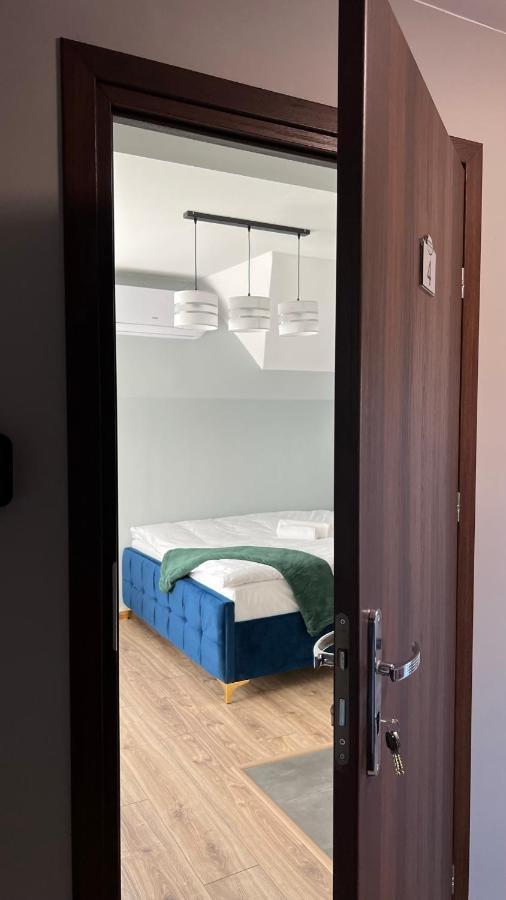 Aparthotel W Dolinie Stawow Zator By Housine Las Екстер'єр фото