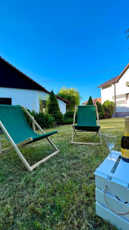 Aparthotel W Dolinie Stawow Zator By Housine Las Екстер'єр фото